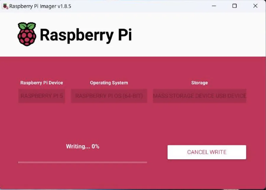 Raspberry Pi Imager beim Schreiben: Raspberry Pi 5, Raspberry Pi OS (64-bit) und Speichergerät ausgewählt, Fortschritt „Writing... 0%“
