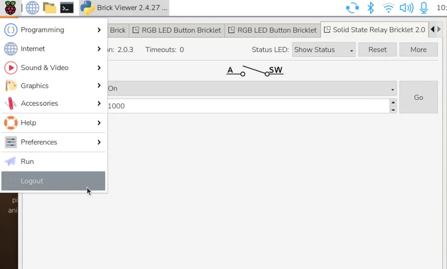 Geöffnetes Raspberry-Pi-Menü mit markiertem Eintrag Logout, im Hintergrund der Brick Viewer mit dem Relay Bricklet