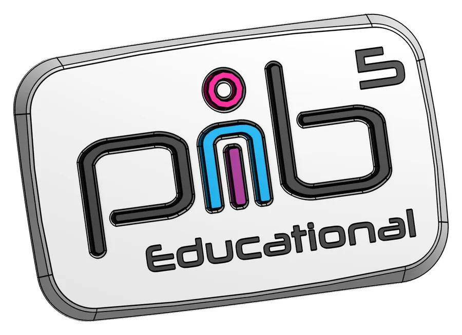 Logoschild „pib 5 Educational“ mit eingelegten Teilen: schwarzes p und b, blauer Bogen, lila Strich, pinker Ring als Punkt